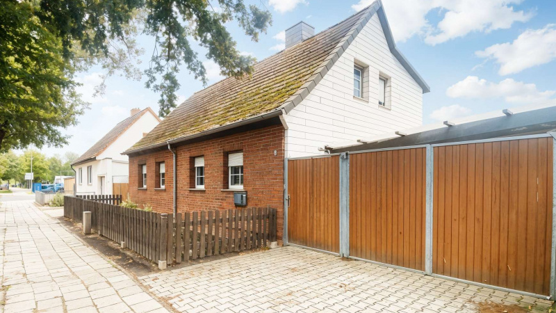 Althaldensleber Straße 9, 1 Bedroom Bedrooms, 3 Rooms Rooms,2 BathroomsBathrooms,Haus,zu verkaufen,Althaldensleber Straße 9,1367 Althaldensleber Straße 9, 1 Bedroom Bedrooms, 3 Rooms Rooms,2 BathroomsBathrooms,Haus,zu verkaufen,Althaldensleber Straße 9,1367